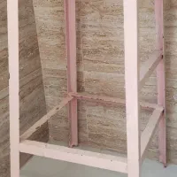 چهار پایه آهنی