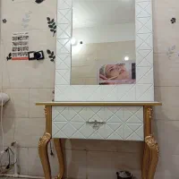 آینه و کنسول