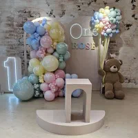 بادکنک آرایی تولد نامزدی استند