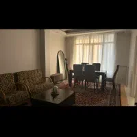 میز نهارخوری شش نفره و جلو مبلی