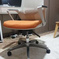 صندلی کارمندی