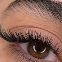 آموزش کاشت مژه