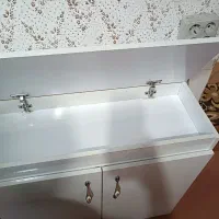 جاکفشی نو. مناسب جهیزیه. رنگ سفید|جاکفشی، کمد، دراور|مشهد, رسالت|دیوار