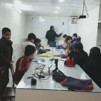 کلاس آموزش الکترونیک، رباتیک، تعمیرات آیفون، محافظ