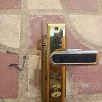 قفل درب اتاق چوبی  قدیمی  سالم ۲عدد تخت یک