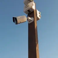 دوربین مدار بسته دزد گیر درب برقی