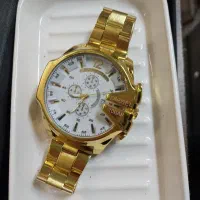 دیزل شاخدار سه موتوره رنگ ثابت|ساعت|رشت, هلال احمر|دیوار