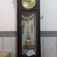 ساعت زیبا و شیک در حد نو