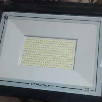 پروژکتور100وات