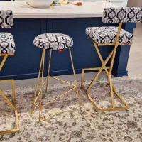 صندلی پشت کانتر آشپز خونه