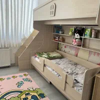 تخت دوطبقه کودک ونوجوان طرح کلبه،بسیار تمیز وجادار
