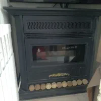 بخاری نو۲ عدد پرده پلیسه با استر که بهش دوخته شده|پرده، رانر، رومیزی|تهران, اتابک|دیوار