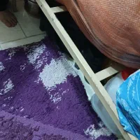 تختخواب آهنی بسیار محکم