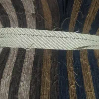 تکه پارچه های ریز و برش خورده قیچی برقی