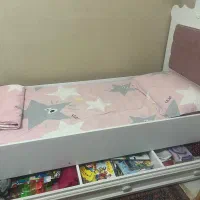 تخت کودک نوجوان با کمد و دراور