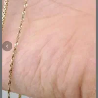 سه سال پیش روز پلاک زنجیر گم کردم|اشیا|قم, چهل درخت|دیوار