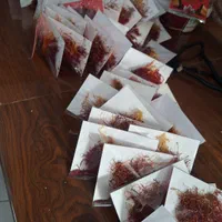 شبه نگین سرقلم دختر پیج زعفران|خوردنی و آشامیدنی|بیرجند, |دیوار