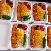 تهیه غذا بانو جوجه کباب فقط پرسی ۱۲۰