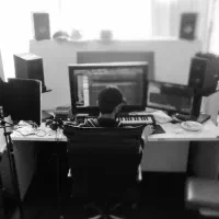 استودیو تنطیم و بیت ۳ ت میکس و مستر ۱ ت ضبط صدا