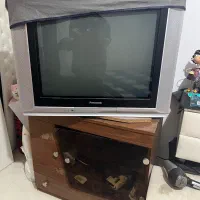 تلویزیون و میز تلویزیون