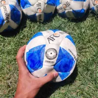 توپ فوتبال مولتن