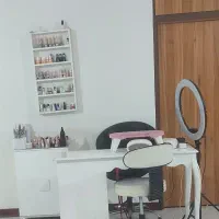 میز ناخن استند لاک و کمد کوچیک