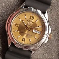 سیکو ۵ اسپرت پشت شیشه‌ای|ساعت|همدان, |دیوار