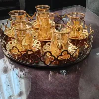 سینی طلایی با استکان