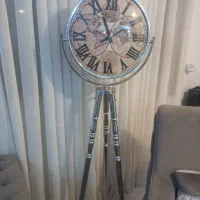 ساعت ایستاده