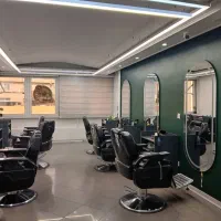 استخدام آرایشگر ماهر آقا
