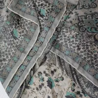 روسری مجلسی خوش رنگ و زیبا