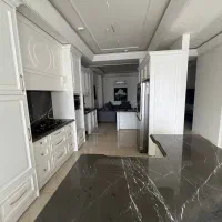 ۲۰۰ متر / همکف حیاط دار / صفر سندآماده / مدرن