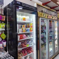 ب یک فروشنده آقا جهت کار در فروشگاه مواد غذایی