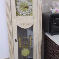 ساعت ایستاده سالم وشیک ۷۰۰تومن