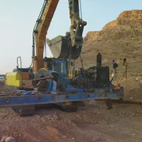 بیل مکانیکی 220 همراه با پیکور