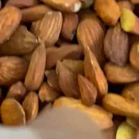 تخمه بو داده کم نمک و مغز بادام خانگی عمده و خرده|خوردنی و آشامیدنی|اصفهان, بهارستان|دیوار