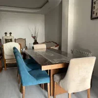 میز نهارخوری زیبا و در حد نو