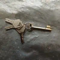 دسته کلید گم شده