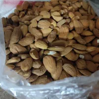 بادام شیرین