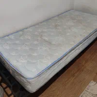 تشک تک نفره بهمراه زیر تشک چوبی