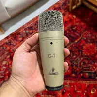میکروفون بهرینگر و کارت صدای بهرینگر