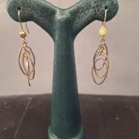 گوشواره آویزی شنل