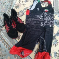 دوبنده وکفش کشتی