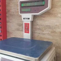 ترازو  استند  قفسه و...|فروشگاه و مغازه|کرج, شاهین‌ویلا|دیوار