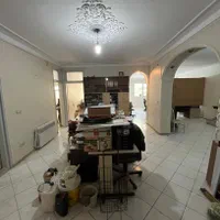 ۲۳۰متر/۳خواب/۲۰۰متر‌حیاط‌ اختصاصی/بر اصلی|فروش دفتر کار، اتاق اداری، مطب|تهران, فاطمی|دیوار