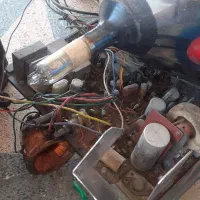 تلویزیون زیرخاکی قدیمی ژاپنی