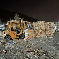 خریدار کتاب روزنامه کاغذ باطله