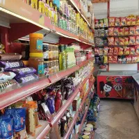 نیروی کار آقا در هایپر افرا