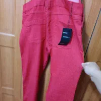 بیلر نو|لباس|مشهد, کارمندان دوم|دیوار