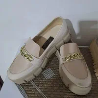 کفش های اسپورت و مجلسی عروسی.تعویض دارم|کیف، کفش، کمربند|خوی, |دیوار